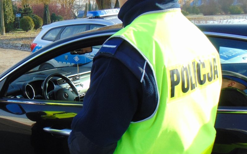 Pijana 54-latka spowodowała kolizję i uciekła z miejsca zdarzenia – miała 2,7 promila alkoholu