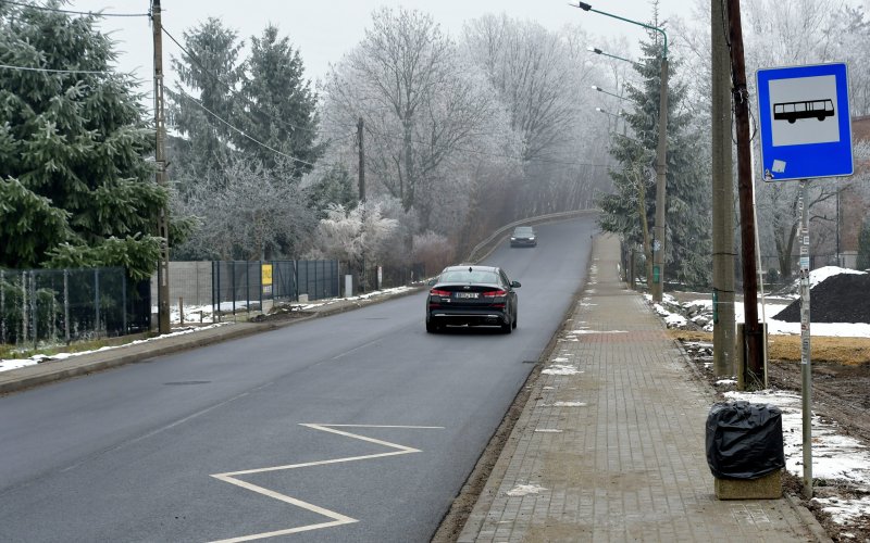 Nowa, bezpieczna droga w Brzezince już otwarta! Mieszkańcy czekali na to latami