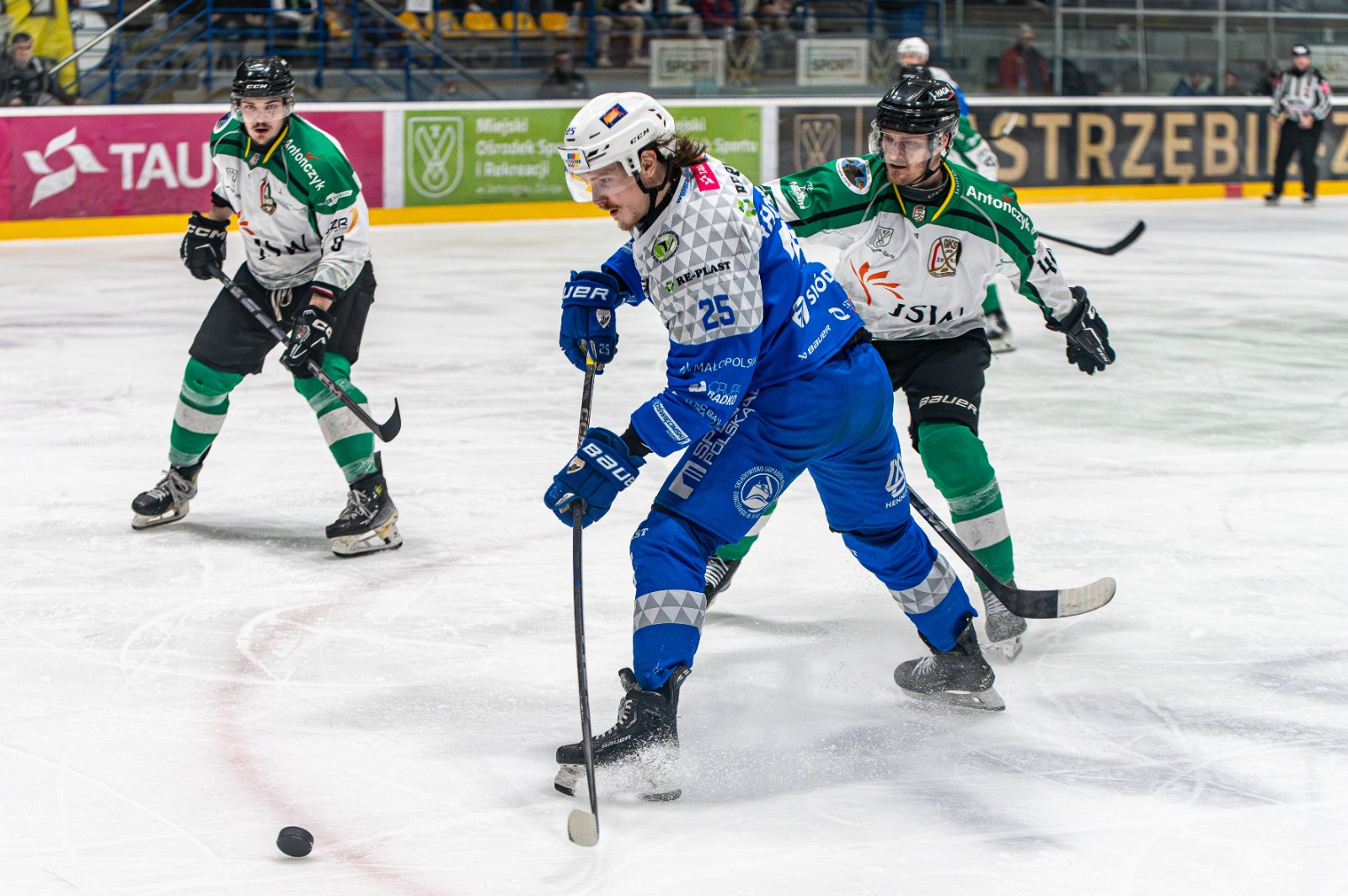 Unia Oświęcim vs JKH GKS Jastrzębie: Miażdżące 6:1! Taki pokaz siły kibice chcą oglądać
