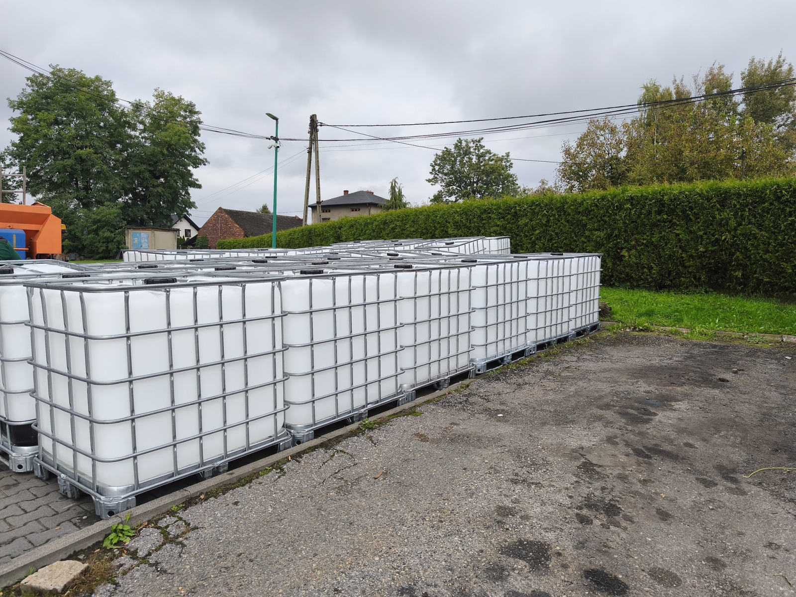 Deszczówka zamiast strat. Brzeszcze stawiają na retencję wody