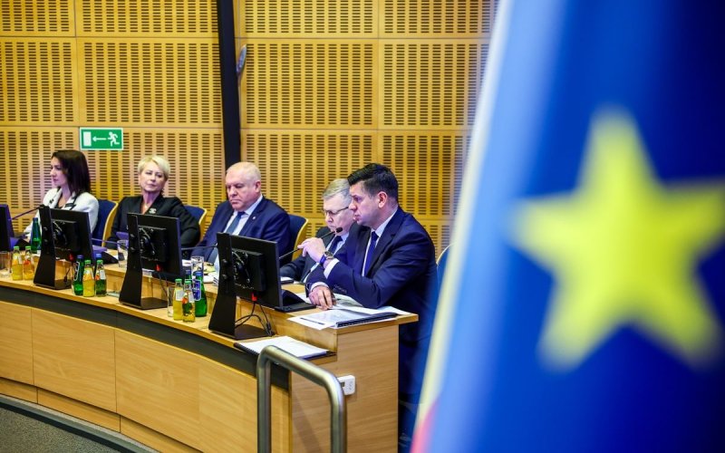 Rekordowy budżet Małopolski na 2026 rok. Ponad 4 miliardy złotych na inwestycje, transport i zdrowie