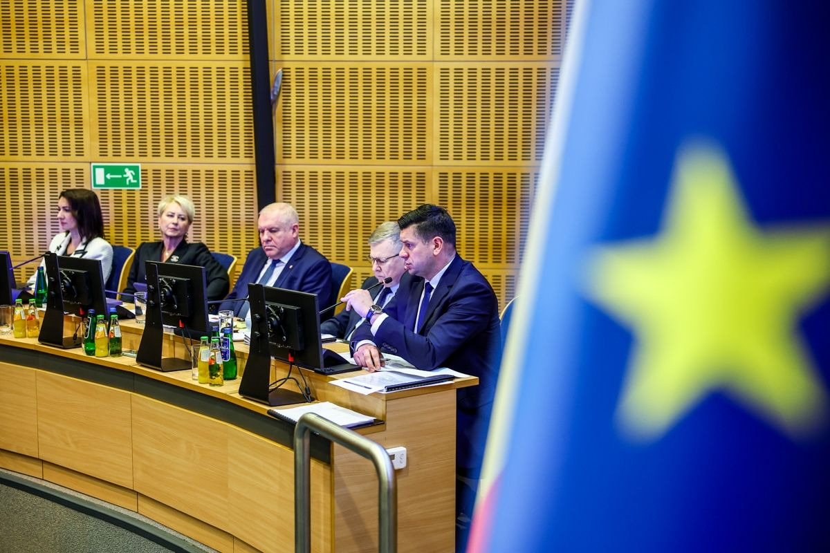 Rekordowy budżet Małopolski na 2026 rok. Ponad 4 miliardy złotych na inwestycje, transport i zdrowie