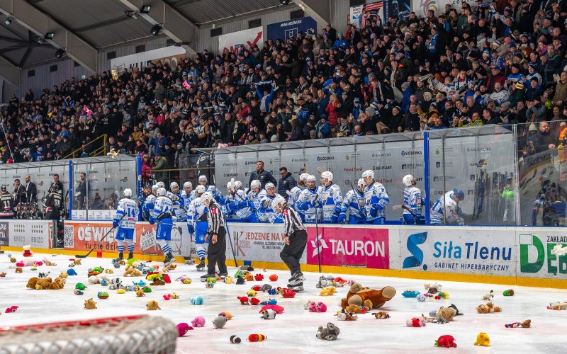 Hokejowa twierdza w Oświęcimiu! Unia rozbiła GKS Tychy po wielkiej bitwie