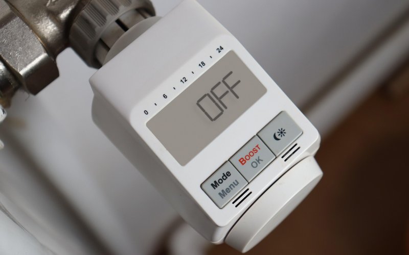 Kotły gazowe w domach niskoenergetycznych – na co zwrócić uwagę przy wyborze?