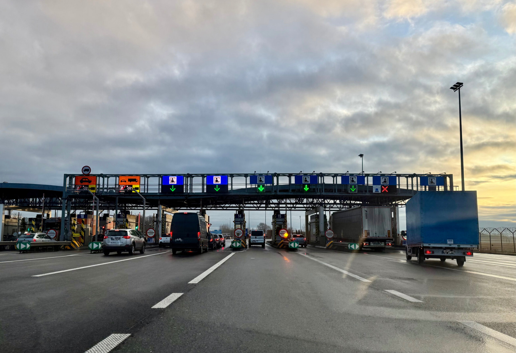 Kierowcy odetchną z ulgą. A4 Katowice–Kraków ma być darmowa, a państwo szykuje rozbudowę