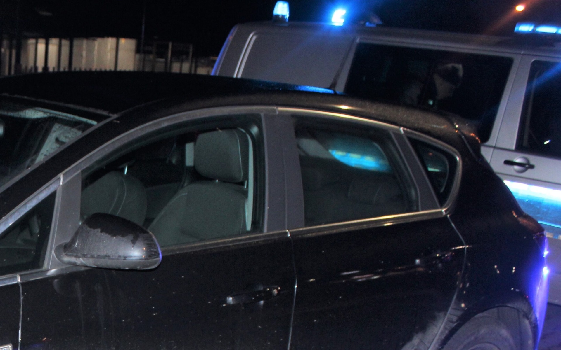 Jechał Mazdą i popijał piwo z puszki! 64-latek z Brzeszcz wpadł po anonimowym zgłoszeniu na 112