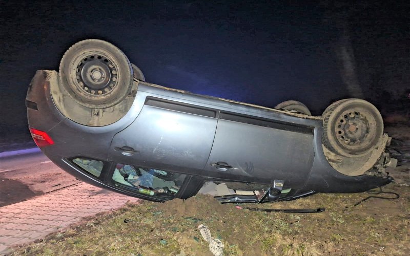 Kolizja i ucieczka w Łowiczkach! 21-latek z Oświęcimia uciekł z miejsca wypadku na ul. Granicznej