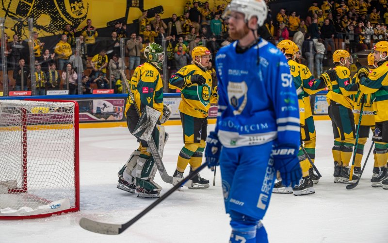 Minimalna porażka Unii Oświęcim w Katowicach! 3:4 po walce do końca, GKS prowadzi serię 1:0