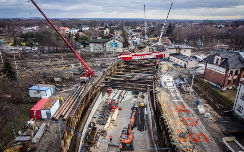 Uwaga utrudnienia na Wawelskiej w Bieruniu! Prace nocne przy tunelu, objazdy do Wielkanocy