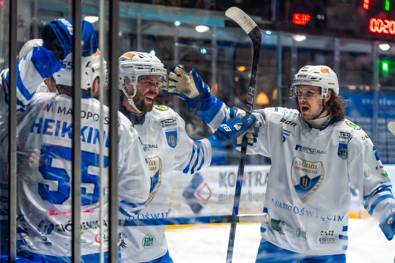 Unia Oświęcim remisuje serię! 4:2 z GKS-em Katowice, kuriozalny gol, Lundin bohaterem. Seria 2:2!