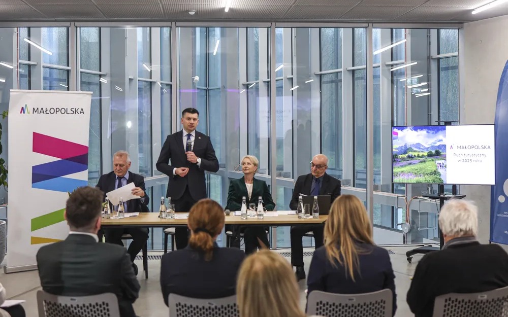 29 milionów turystów w Małopolsce! Wydali 25,5 mld zł, VeloMałopolska bije rekordy