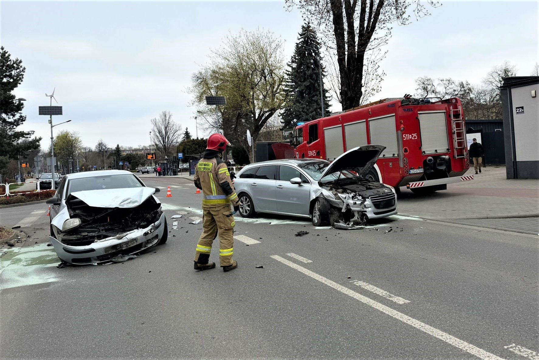 Kolizja na skrzyżowaniu Śniadeckiego i Łukasiewicza w Oświęcimiu. Utrudnienia w ruchu
