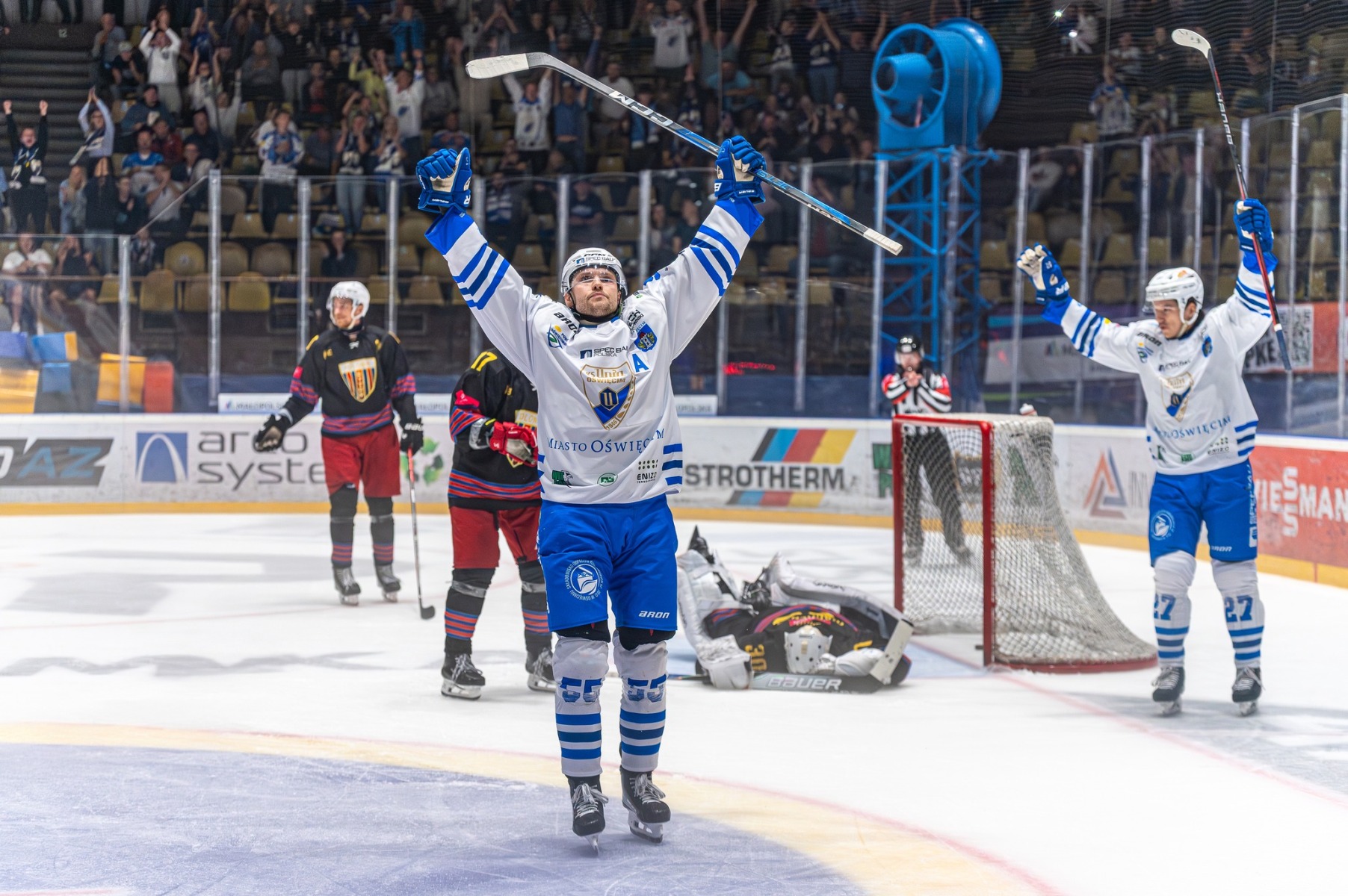 Fotograf Jarosław Fiedor uchwycił cały sezon Unii Oświęcim. To dzięki niemu hokej wygląda tak pięknie