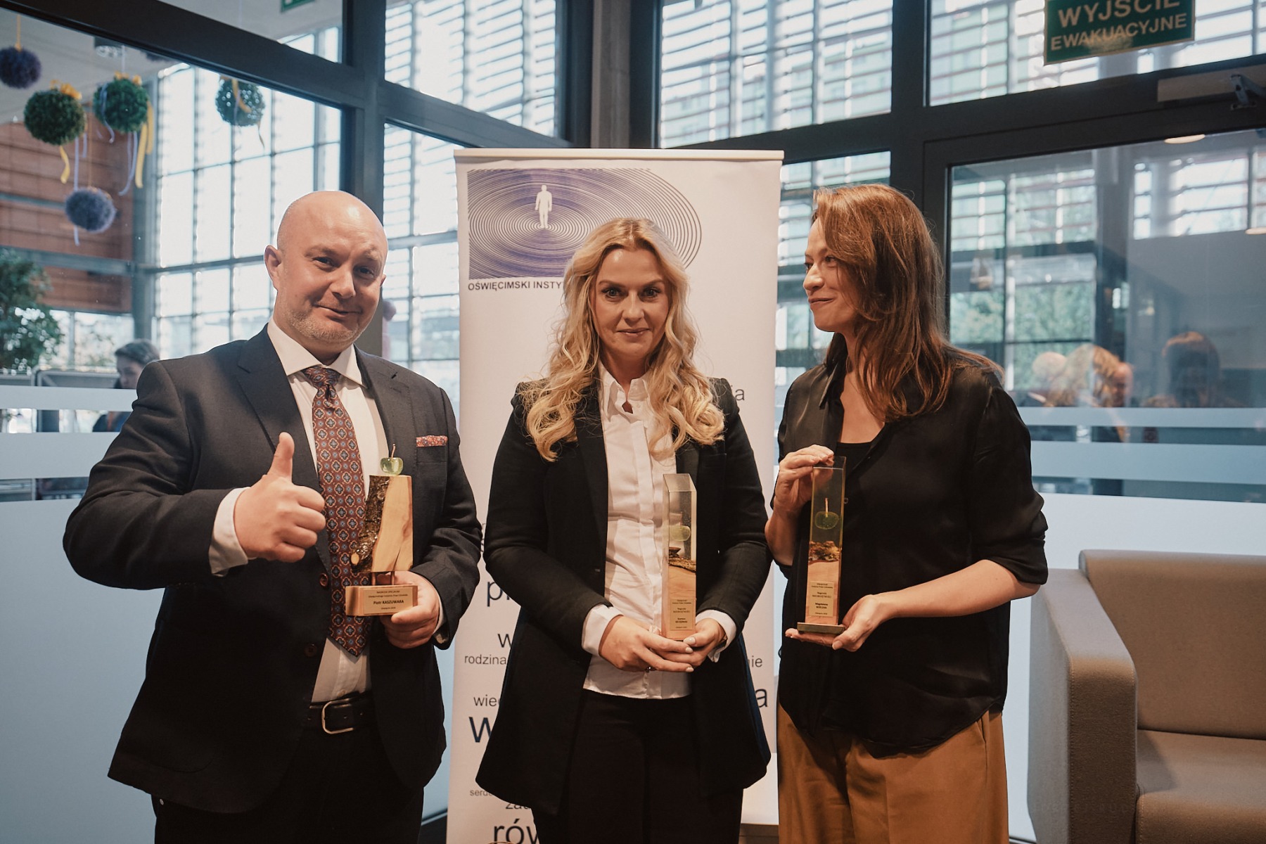 Nagroda Nieobojętności OIPC. Magdalena Różczka, Piotr Kaszuwara i Szymon Szcześniak wyróżnieni w Oświęcimiu