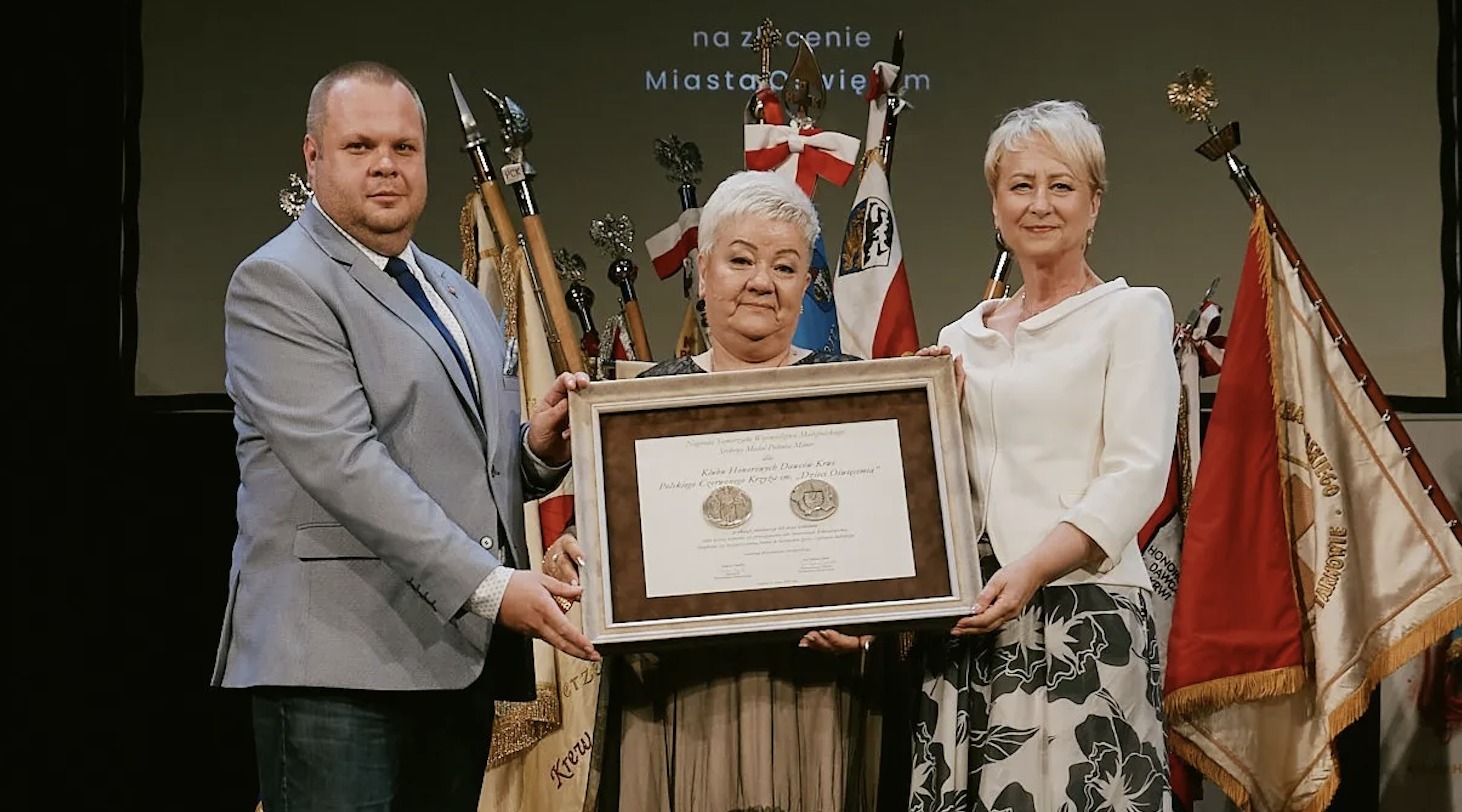 60 lat honorowego krwiodawstwa w Oświęcimiu. Klub HDK PCK uhonorowany Srebrnym Medalem Polonia Minor