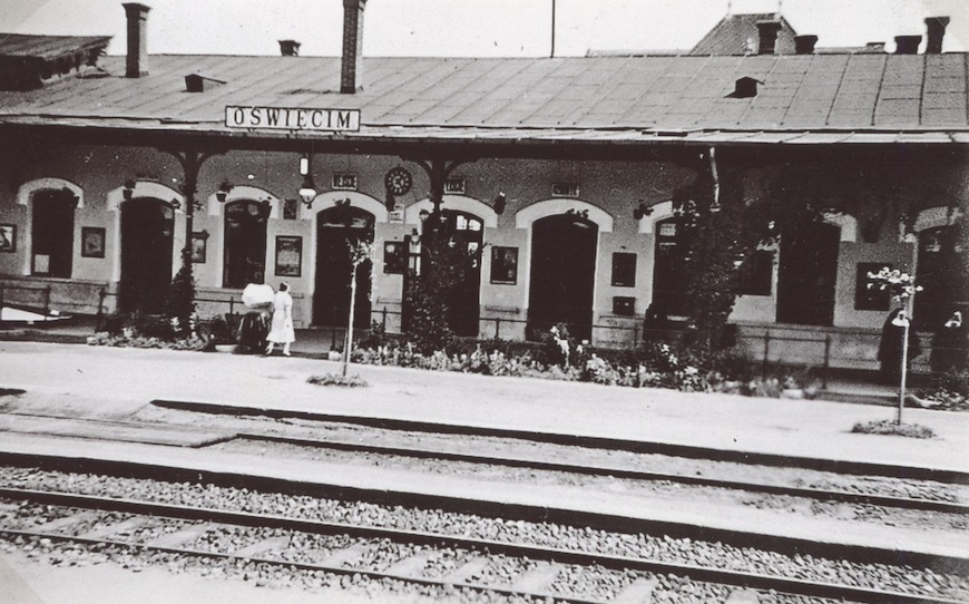 Spacer historyczny po dworcu kolejowym i okolicach