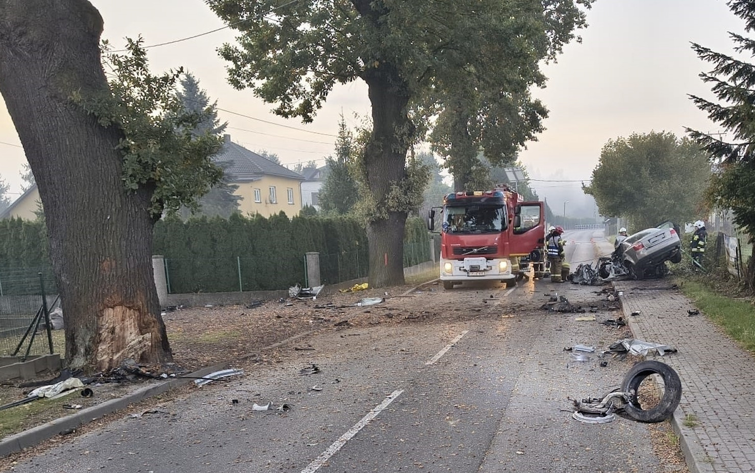 Śmiertelny wypadek w Skidziniu. Zginął 20-letni kierowca Audi