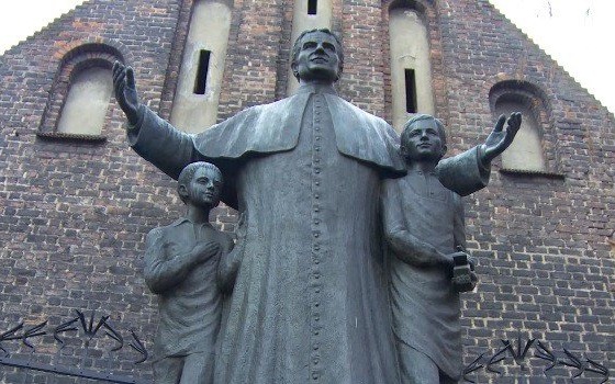 VIDEO-POWIAT. Uczą życiowej mądrości i zawodu