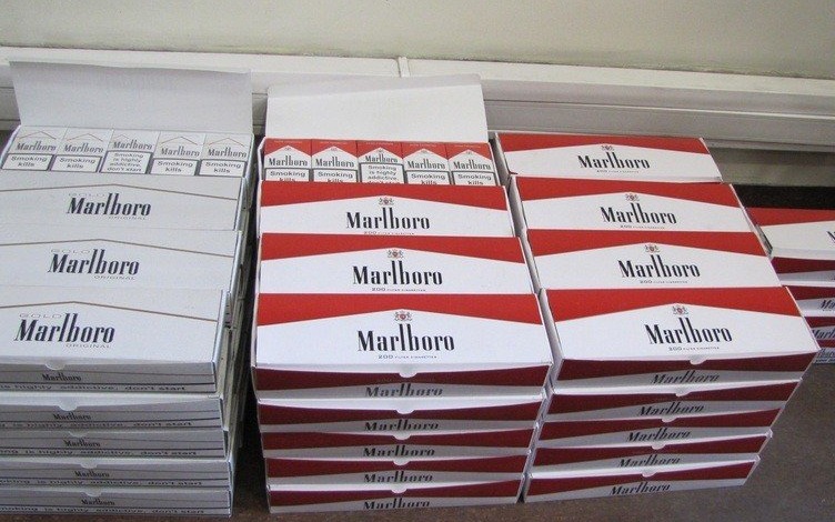 KĘTY. Miał stłuczkę, wpadł z kontrabandą