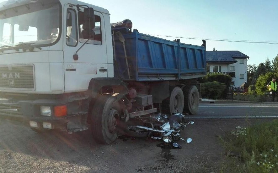 GORZÓW. Motocyklista zderzył się z ciężarówką