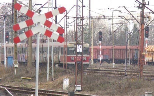 POWIAT. Pociąg z pielgrzymami hamował awaryjnie