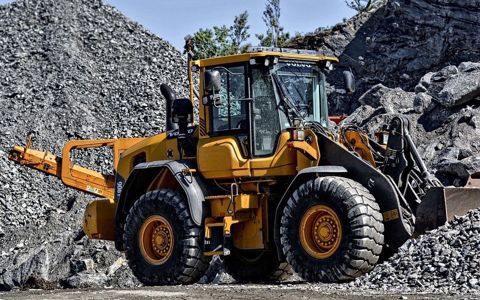 POWIAT. Serwis maszyn budowlanych – lepiej podpisz z nim umowę