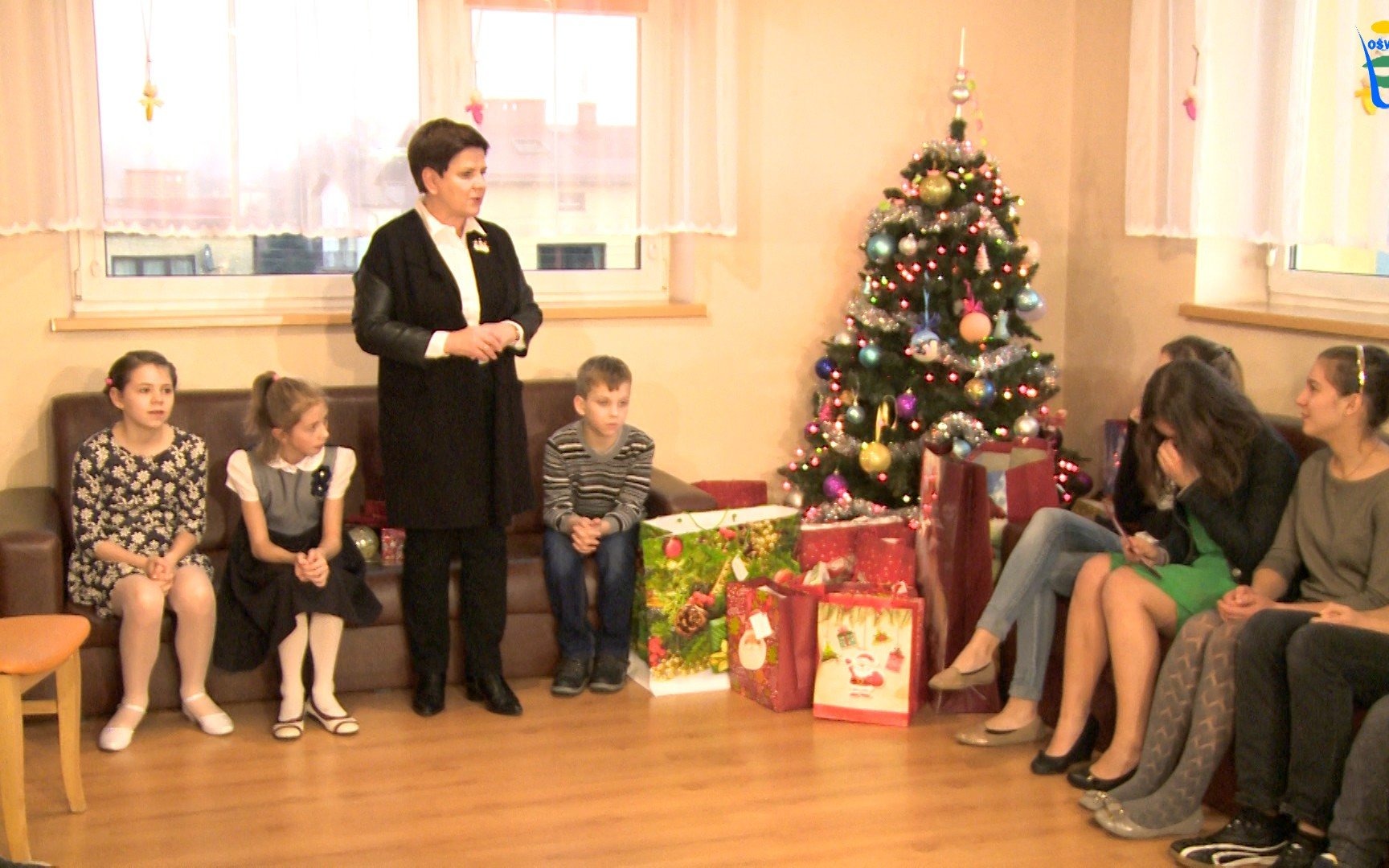 VIDEO-POWIAT. Dzieci otrzymały prezenty od Premier Szydło