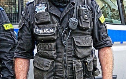 OŚWIĘCIM. 37-latek zaatakował nożem sąsiadów