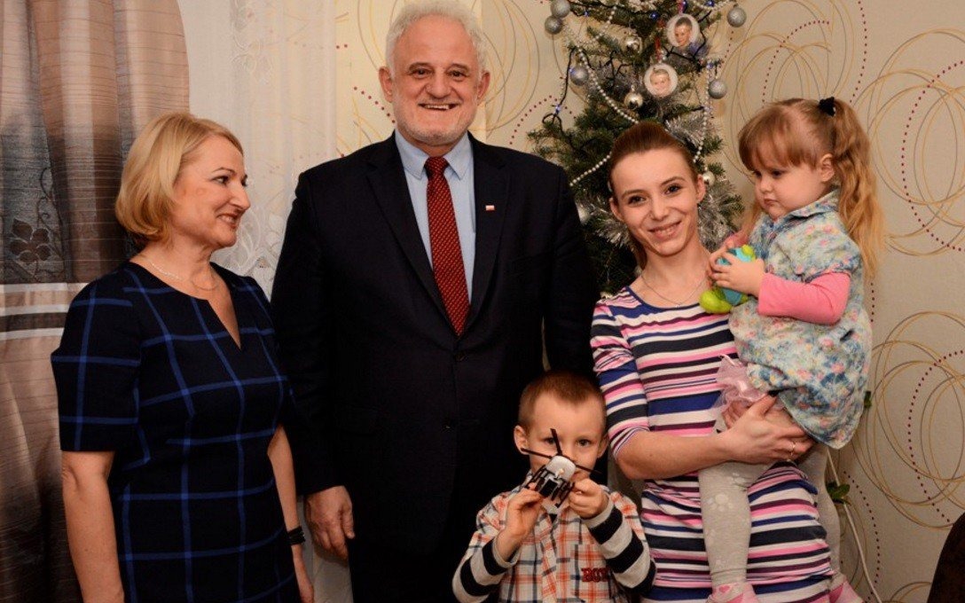 BRZESZCZE. Wojewoda małopolski promował program 500+