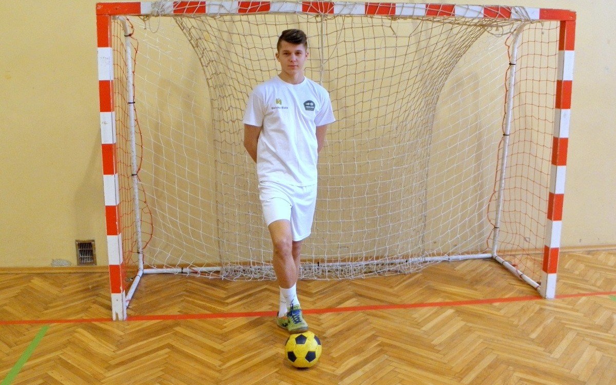 CHEŁMEK. Powołany do Reprezentacji Polski w piłce nożnej