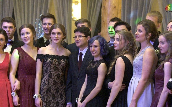 FOTOGALERIA. Studniówka 2017 maturzystów z ''Konara''