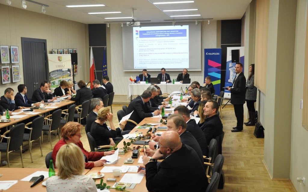 POWIAT. 10 mln zł na modernizację oddziałów przegłosowane