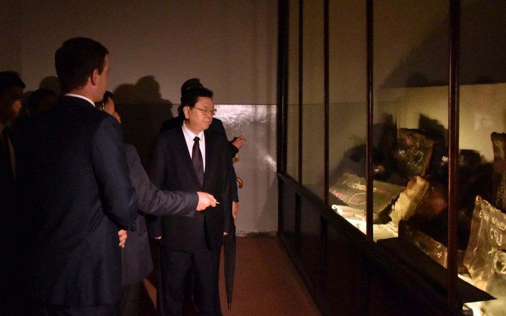 AUSCHWITZ. Przewodniczący chińskiego parlamentu Zhang Dejiang odwiedził Muzeum Auschwitz