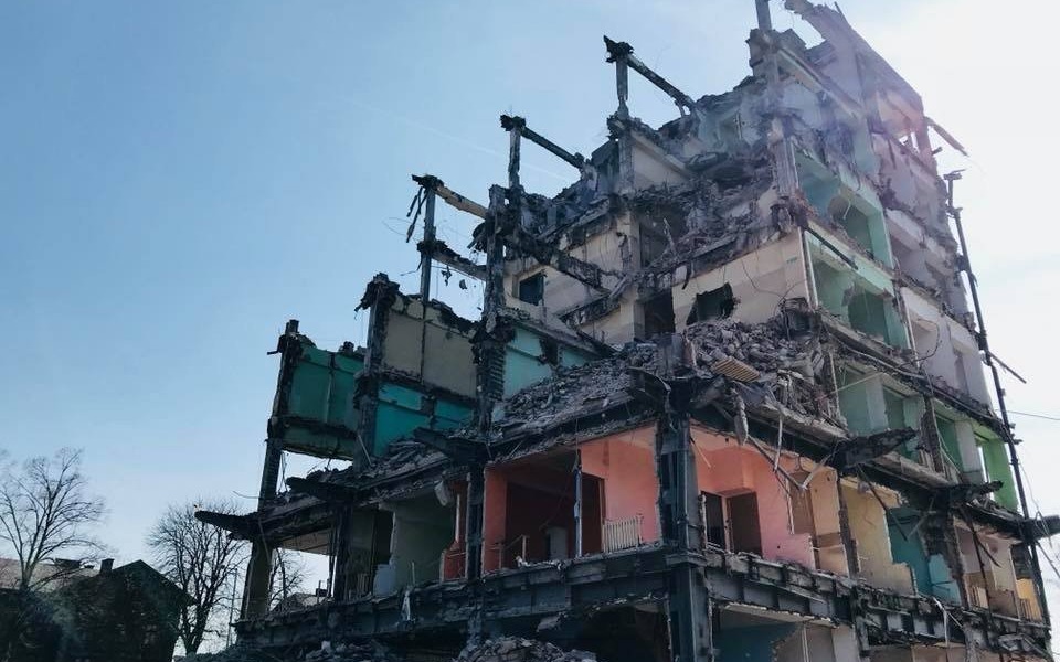 OŚWIĘCIM. Trwa rozbiórka Hotelu Glob