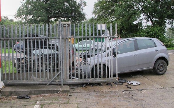 ZATOR. Wypadek podczas manewru wyprzedzania