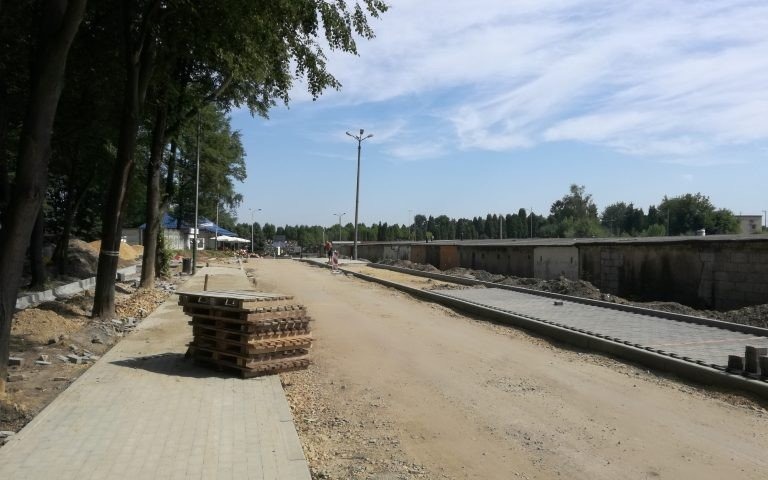 OŚWIĘCIM. Ul. Norwida przy nowym cmentarzu już prawie gotowa