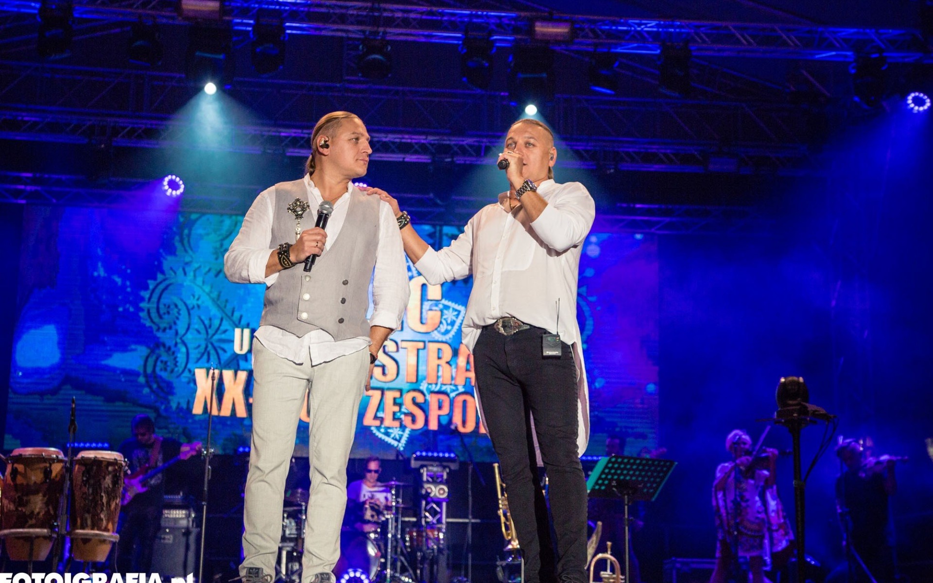 OŚWIĘCIM. Golec uOrkiestra i Krzywa Alternatywa