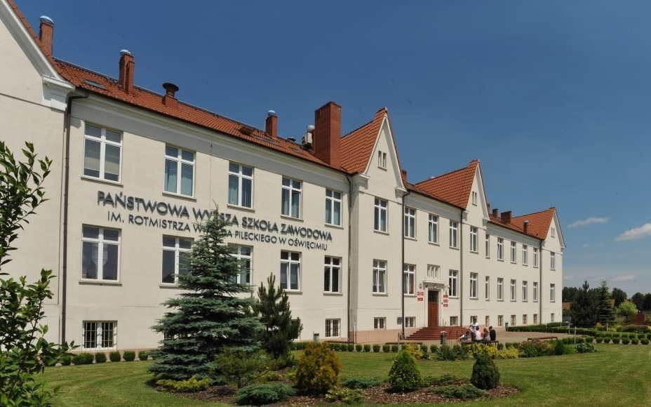 POWIAT. Prawie 850 nowych studentów w Oświęcimiu