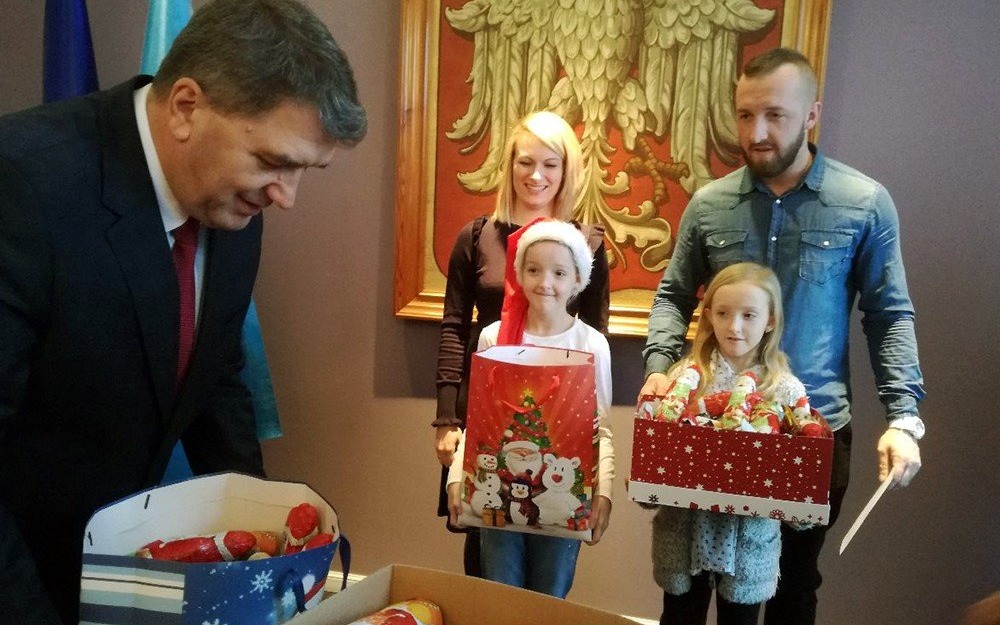 OŚWIĘCIM. Zostań Potencjalnym Mikołajem