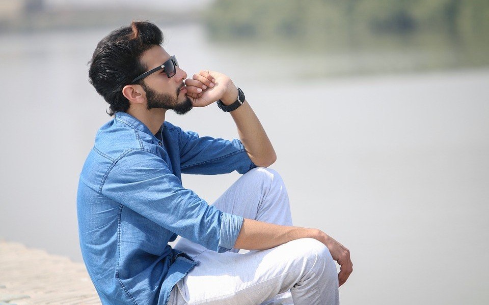 Stylowe elementy męskiej garderoby