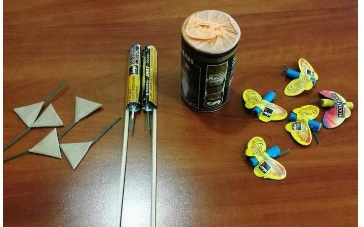 POWIAT. Widzisz wyroby pirotechniczne w rękach dzieci reaguj natychmiast
