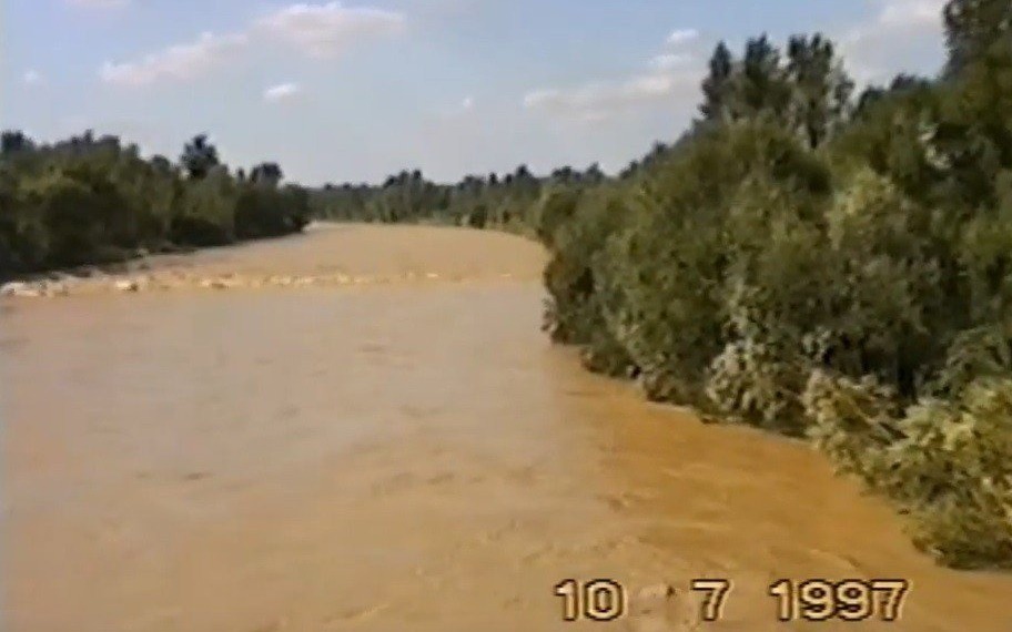 NOWA WIEŚĆ. Archiwalny film z powodzi 1997