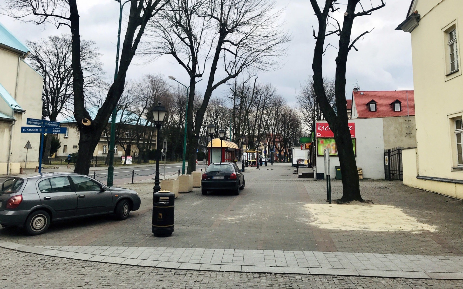 OŚWIĘCIM Policja ma inne stanowisko niż Straż Miejska ws. darmowych miejsc do parkowania