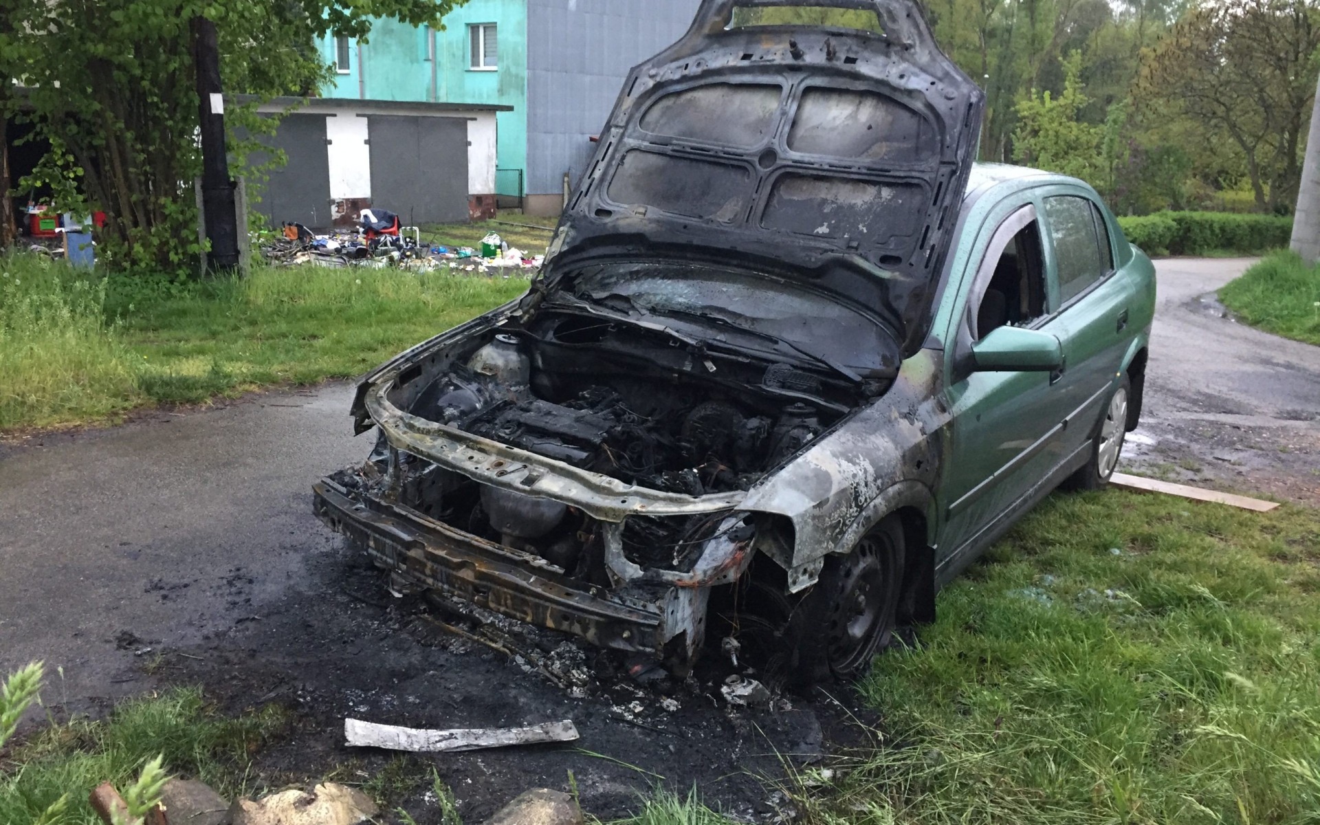 OŚWIĘCIM. Podpalacz coraz groźniejszy, spalił pierwszy samochód