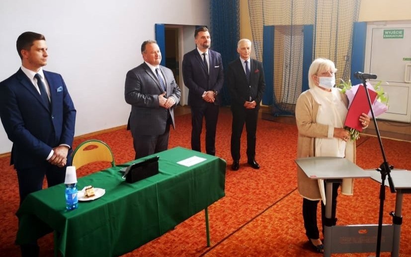 POWIAT. Podziękowania dla Bożeny Bryg za lata pracy na rzecz dzieci