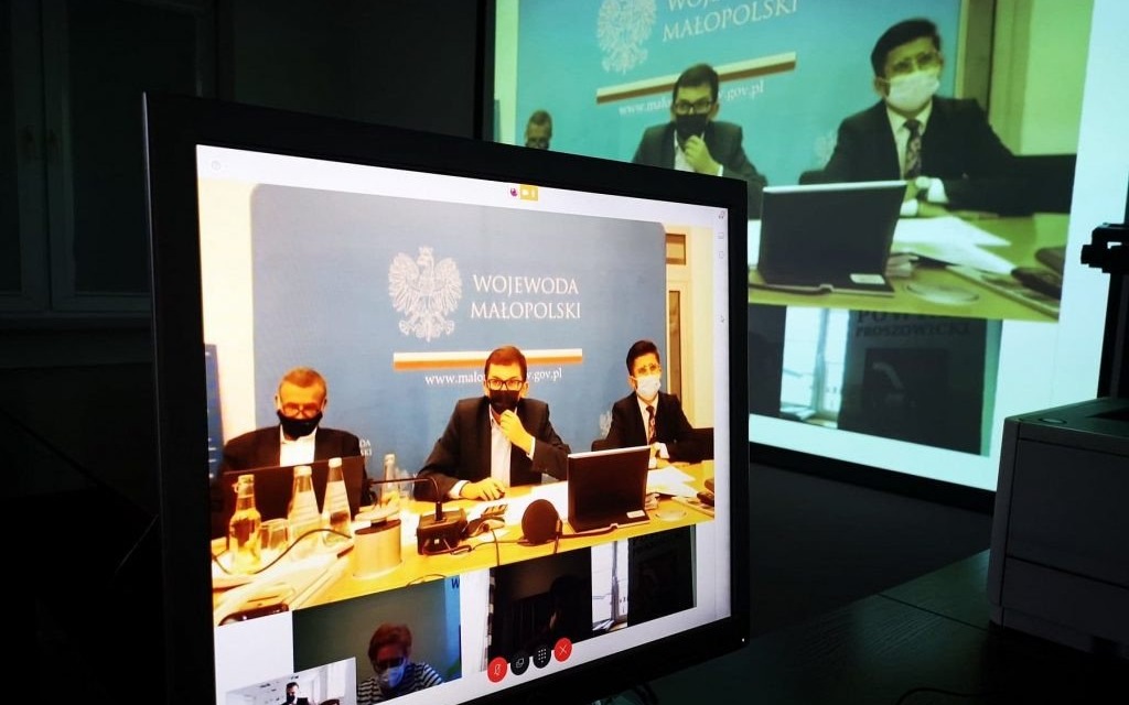 POWIAT. Szpitale muszą znaleźć dodatkowe łóżka dla pacjentów covidowych