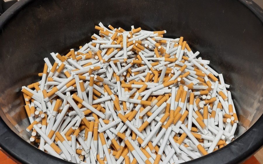 POWIAT. Nielegalna domowa wytwórnia papierosów