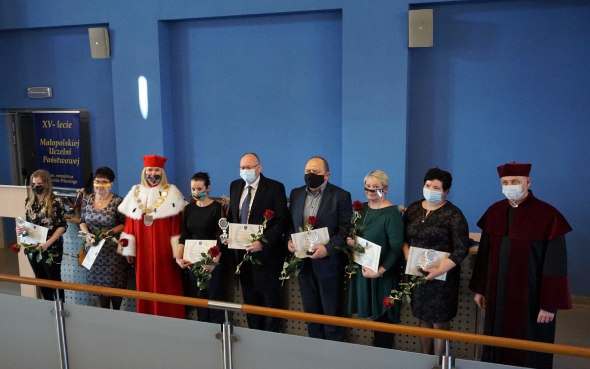 POWIAT. Oświęcimska uczelnia przyznała Laury 2020