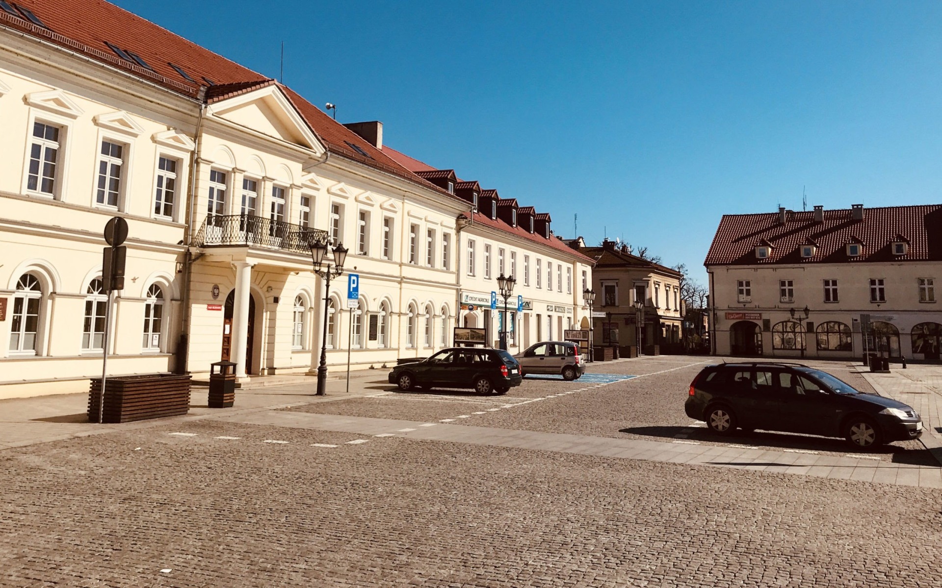 OŚWIĘCIM. Kolejna poprawka kostki brukowej na Rynku Głównym
