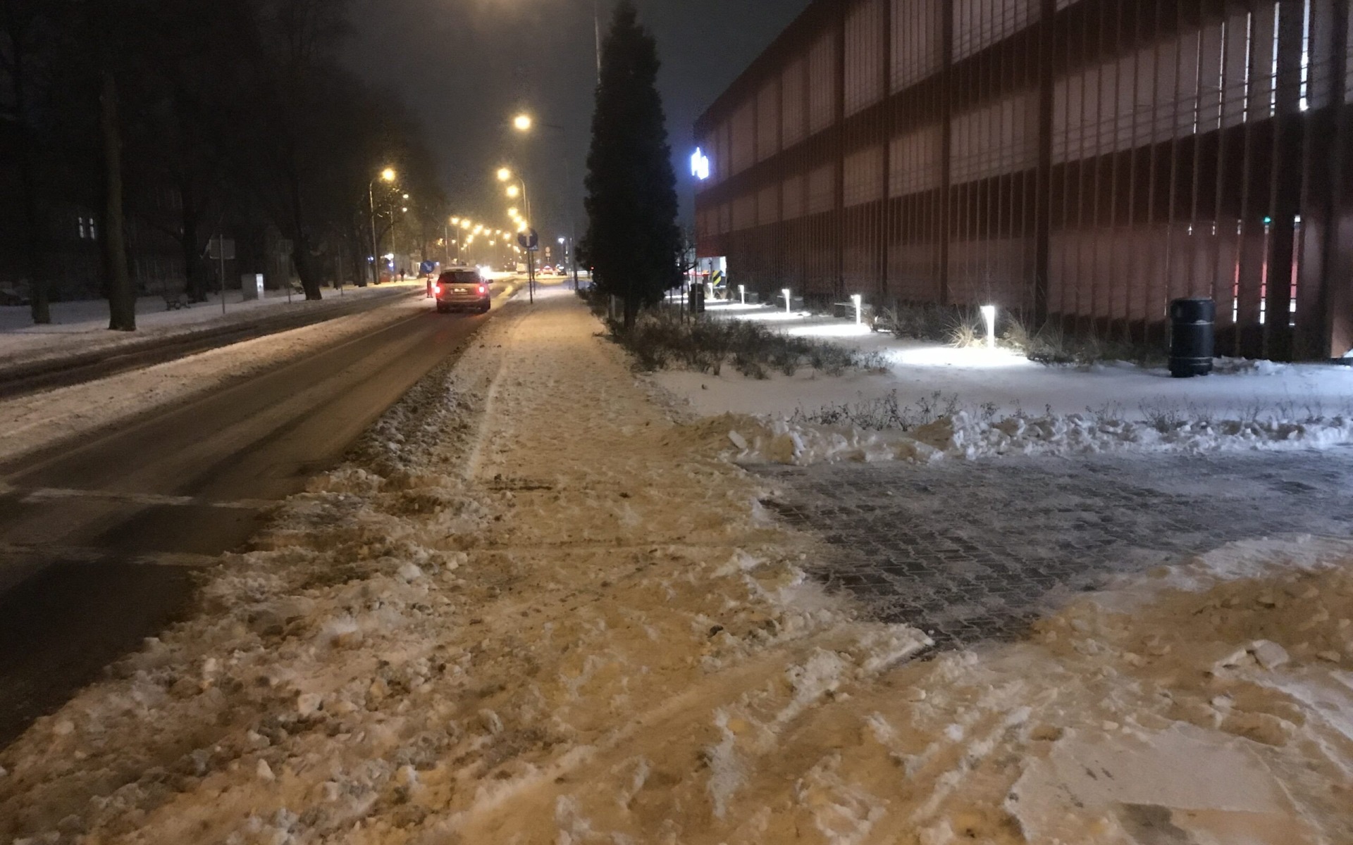 POWIAT. Kto odpowiada za zimowe utrzymanie dróg powiatowych?